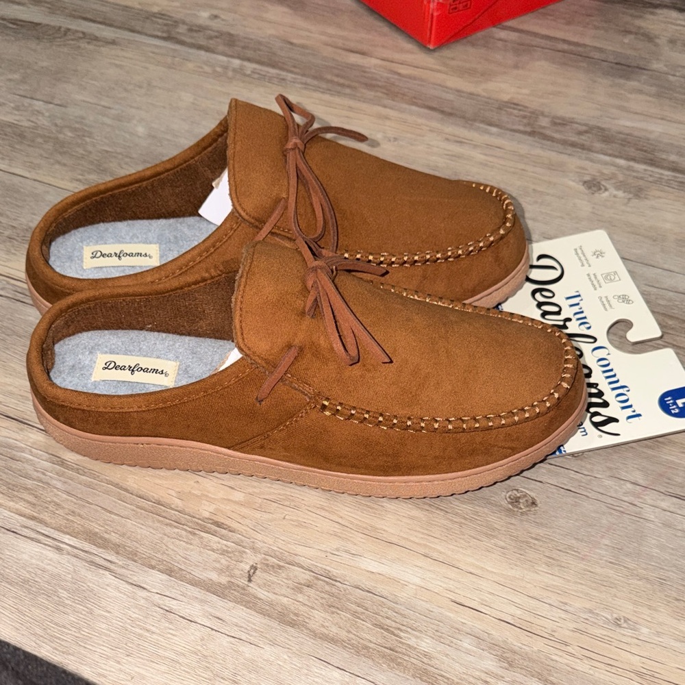 dearfoams Men’s Brown Suede Moccasin Slip-On